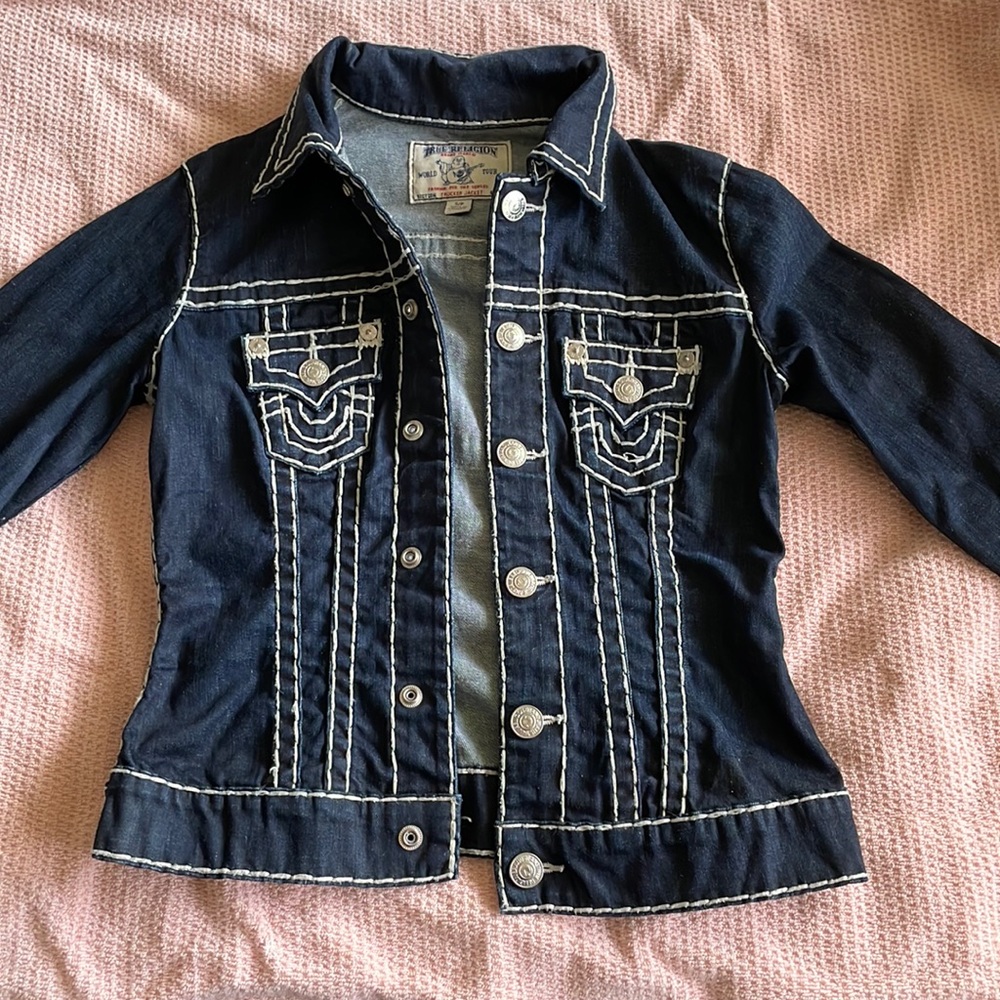 True Religion Jean Jacket S/P “Trucker Jacket” White Stitching Dark Blue